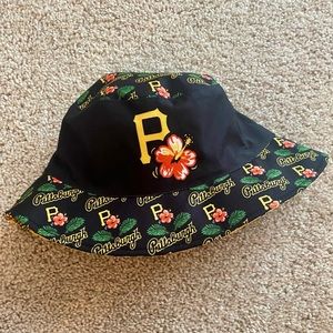 Pittsburgh Pirates Bucket Hat (Reversible)
